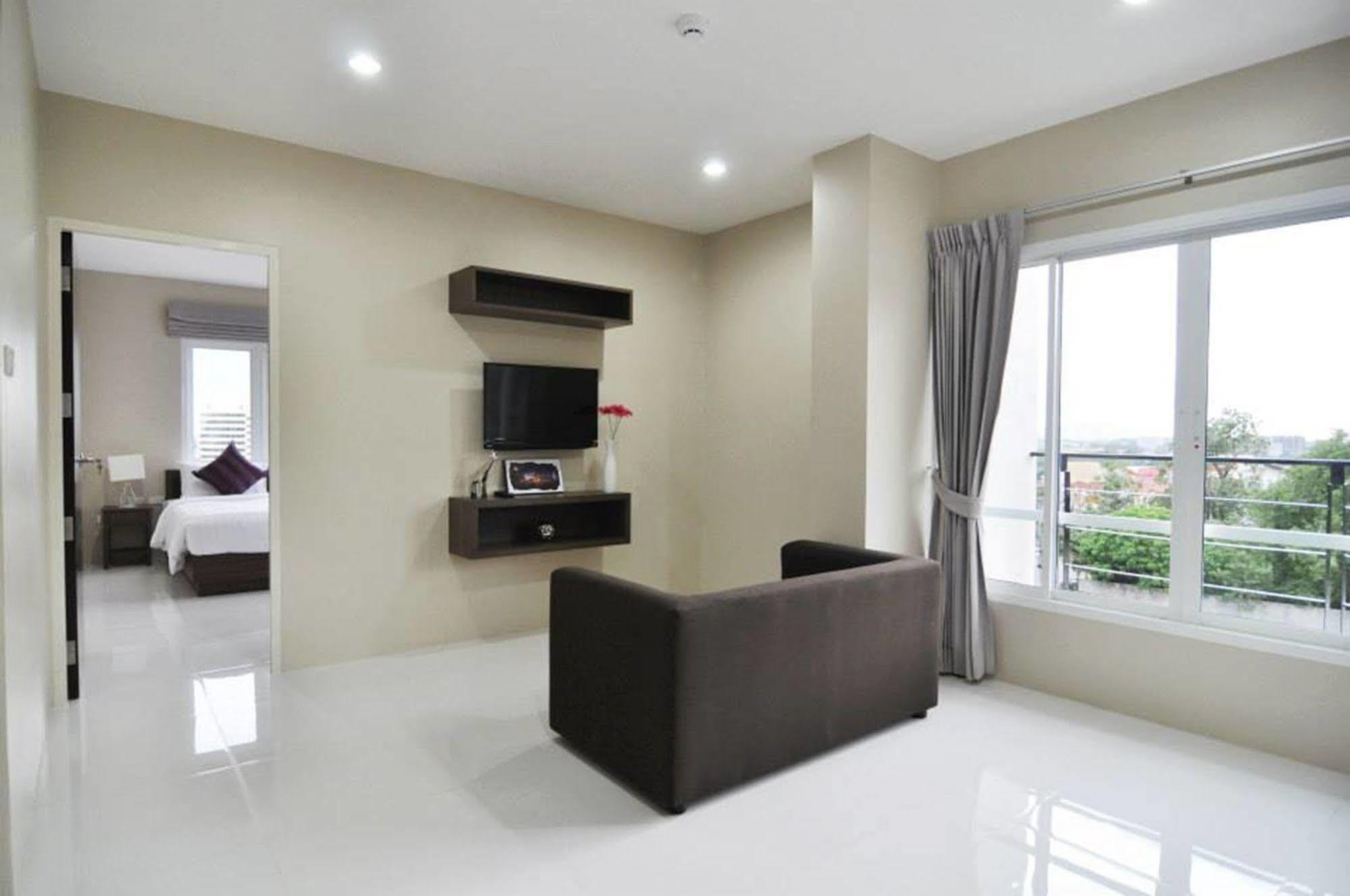 Khao Rang Place Phuket Екстериор снимка